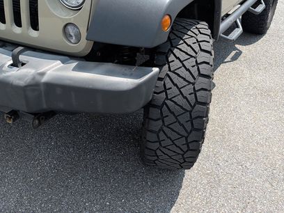 Used 2017 Jeep Wrangler Unlimited Rubicon w/ Connectivity Group