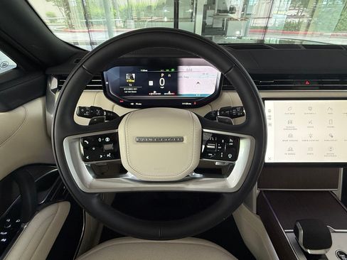New 2026 Land Rover Range Rover SE AWD/4WD image 16