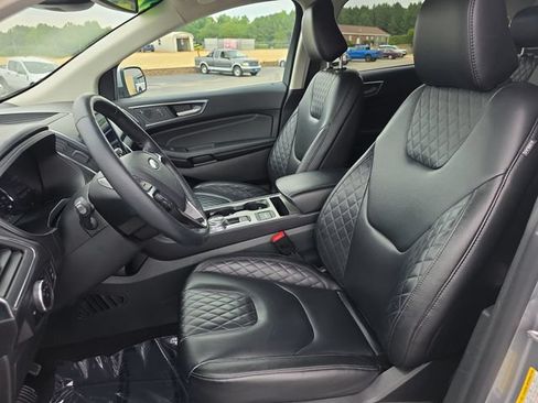 Used 2024 Ford Edge Titanium AWD/4WD image 16