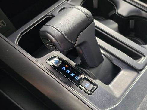 Certified 2025 Ford F150 Lariat AWD/4WD image 40