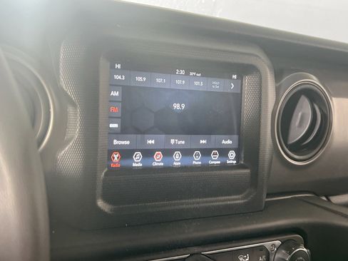 Used 2023 Jeep Wrangler Sport S image 14