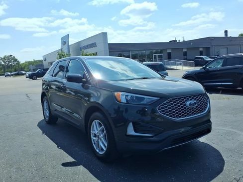 Used 2023 Ford Edge SEL AWD/4WD image 3