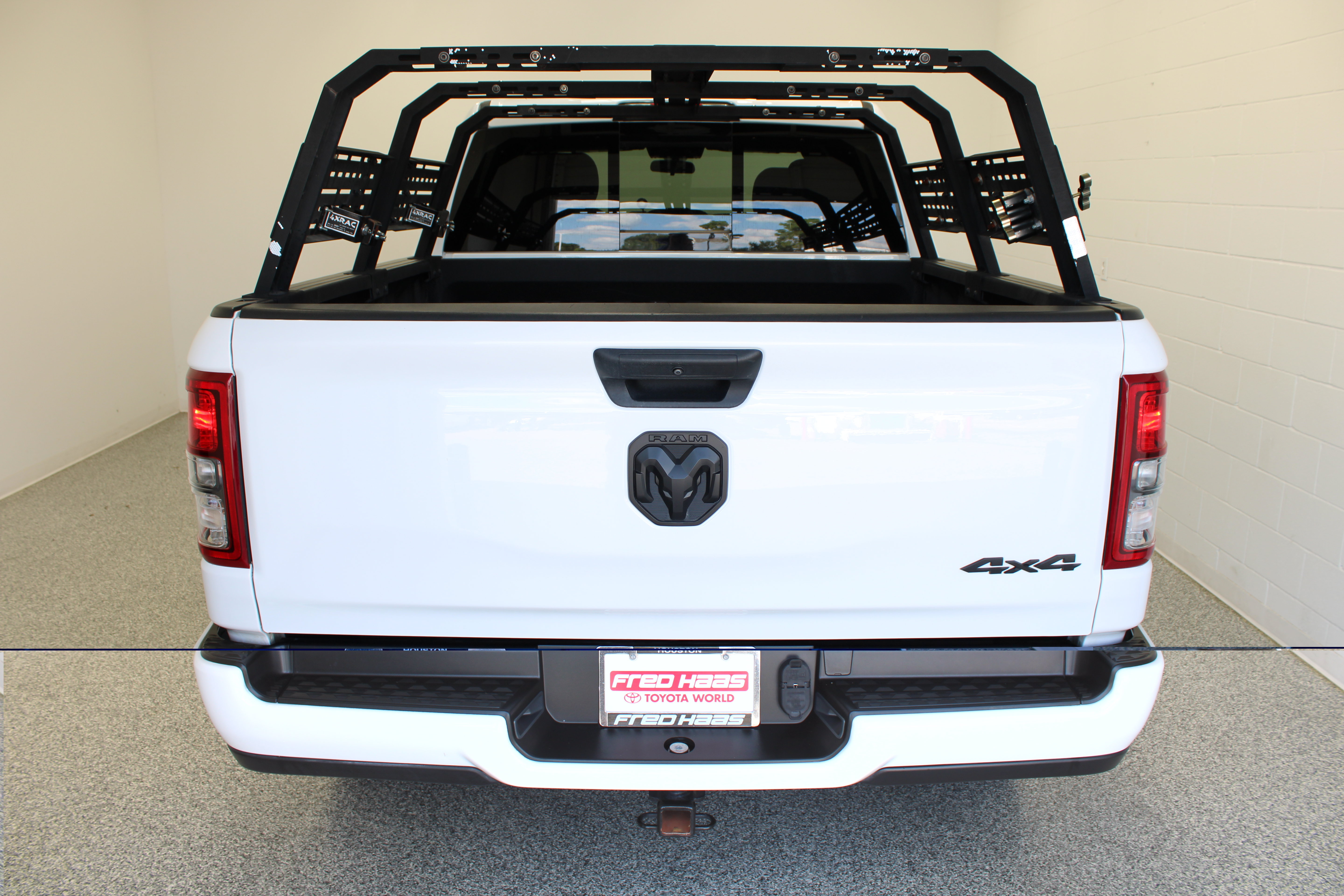 Used 2024 RAM 1500 Tradesman w/ Night Edition AWD/4WD image 8