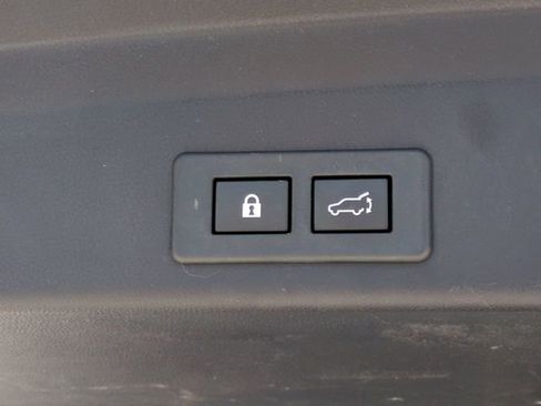 Used 2023 Subaru Ascent Limited w/ Technology Package image 15