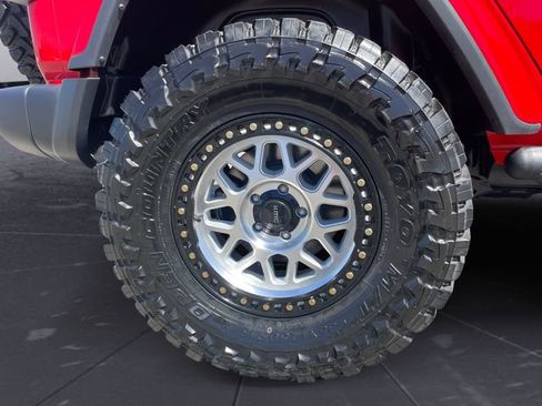 New 2025 Jeep Wrangler Unlimited Sahara w/ Safety Group AWD/4WD image 14
