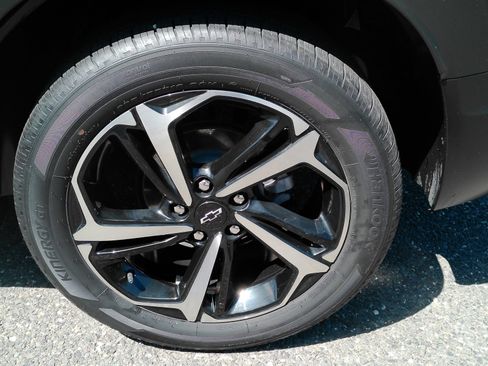 Certified 2023 Chevrolet TrailBlazer RS w/ Sun and Liftgate Package AWD/4WD image 29