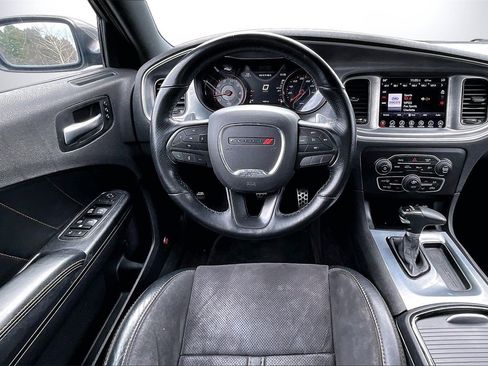 Used 2017 Dodge Charger R/T image 12