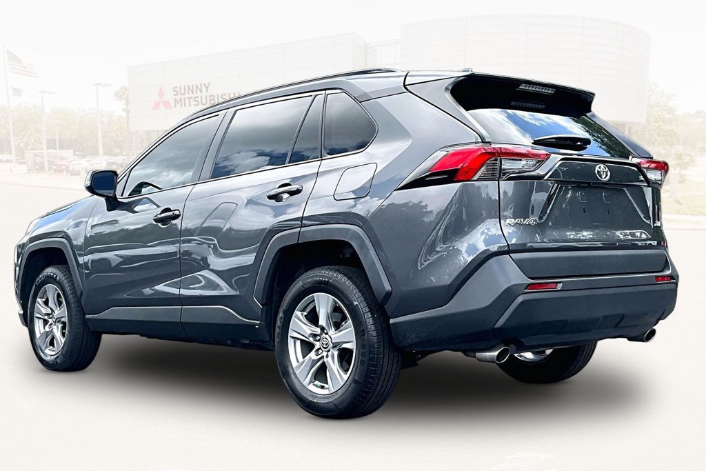 Used 2024 Toyota RAV4 XLE FWD image 4