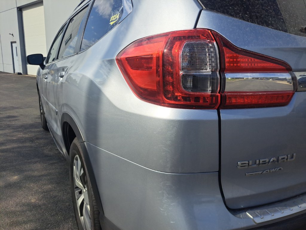 Used 2022 Subaru Ascent Premium w/ Convenience Package AWD/4WD image 9