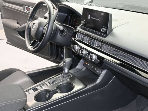 Certified 2025 Honda Civic Sport image 27