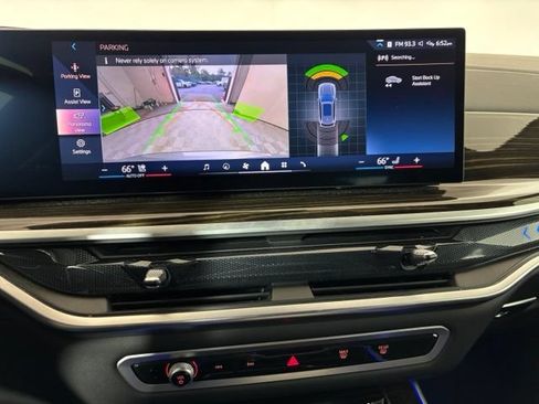 Used 2025 BMW X5 xDrive40i w/ M Sport Package AWD/4WD image 17