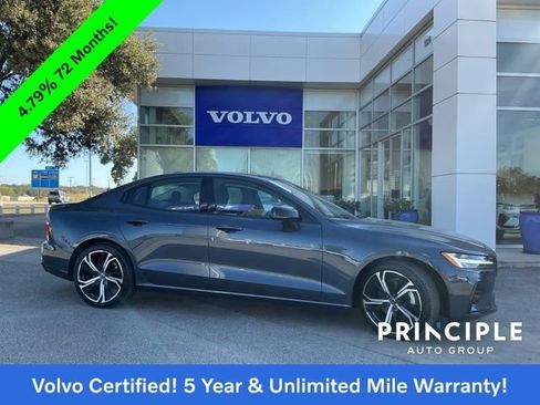 Certified 2025 Volvo S60 B5 Core image 3