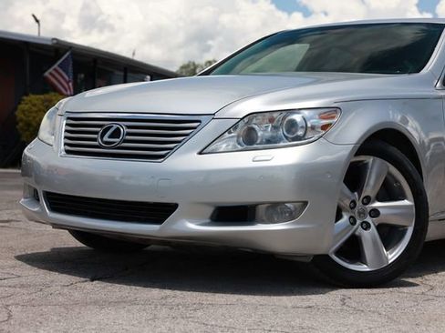 Used 2011 Lexus LS 460 w/ Luxury Value Edition RWD image 23