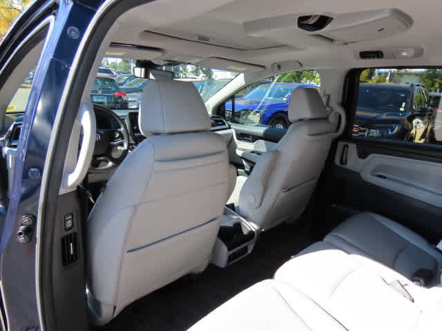 Used 2024 Honda Odyssey Touring image 16