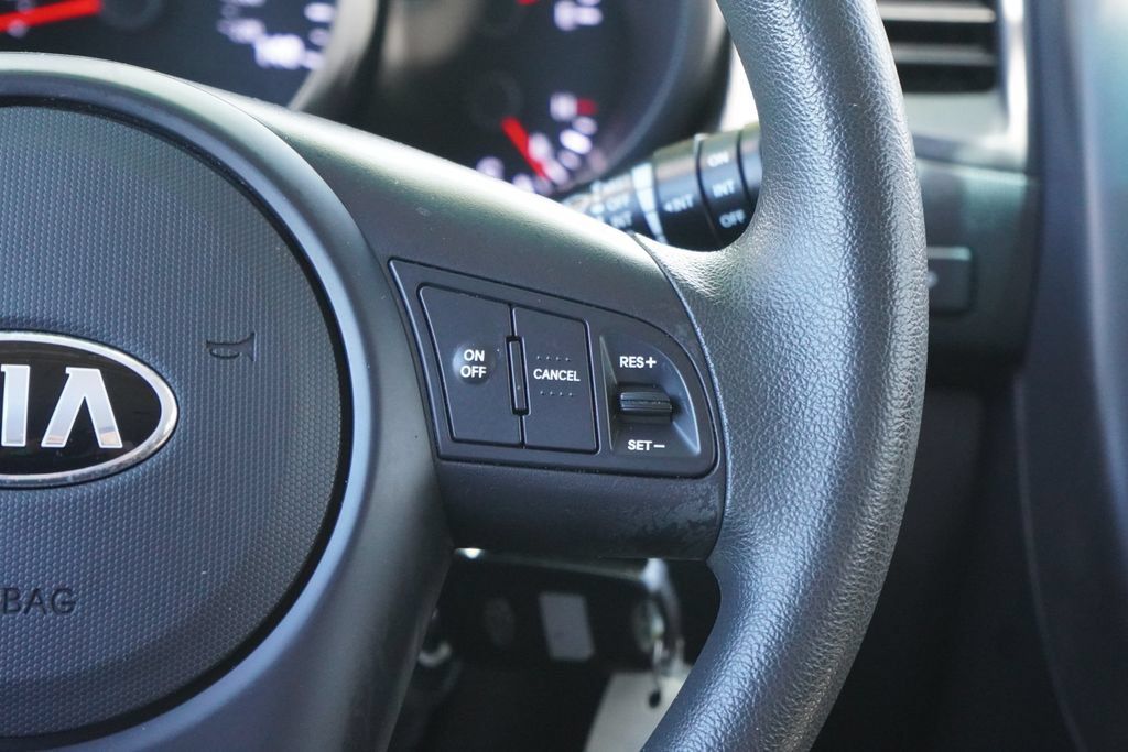 Used 2013 Kia Soul FWD image 14