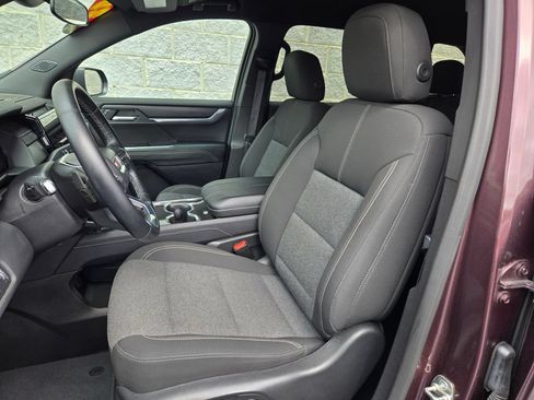 Used 2025 GMC Acadia Elevation FWD image 14