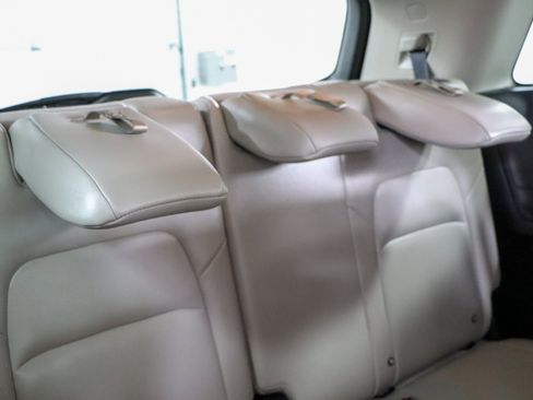 Used 2023 Nissan Pathfinder SL FWD image 29