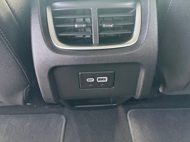 Used 2025 Chevrolet Blazer LT AWD/4WD image 16