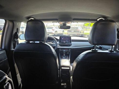 Used 2025 Jeep Compass Limited image 20