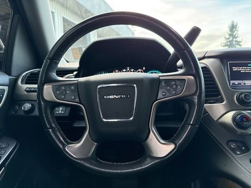 Used 2019 GMC Yukon Denali w/ Denali Ultimate Package image 23