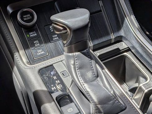 Used 2024 Lexus GX 550 AWD/4WD image 18