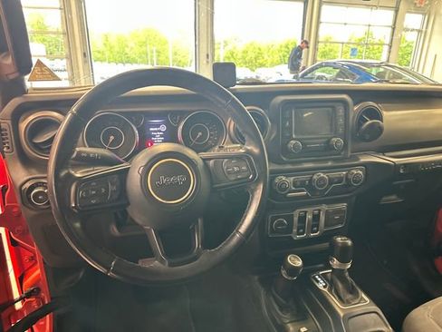 Used 2018 Jeep Wrangler Sport AWD/4WD image 2