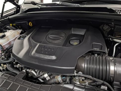Used 2023 Jeep Grand Cherokee Overland w/ Adv Protech Group III AWD/4WD image 30