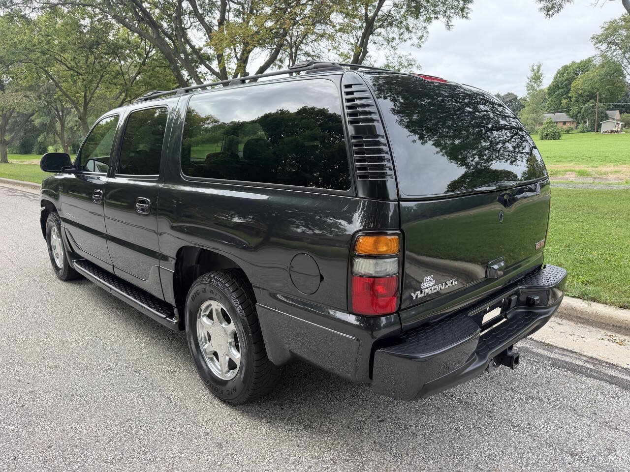 Used 2004 GMC Yukon XL Denali AWD/4WD image 3