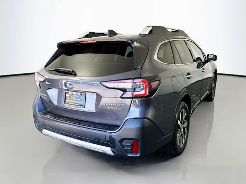 Used 2022 Subaru Outback Touring AWD/4WD image 7