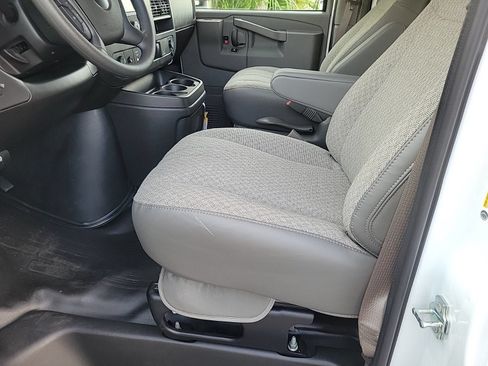 New 2025 GMC Savana 3500 Extended w/ Power Convenience Package RWD image 13