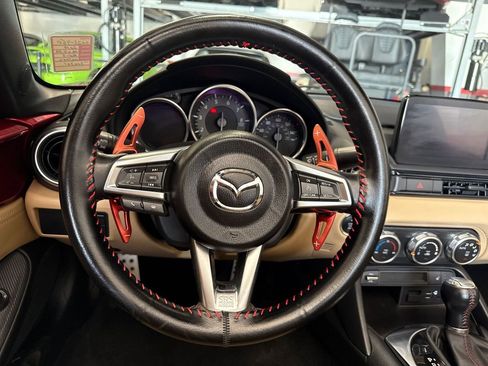 Used 2019 MAZDA MX-5 Miata RF Grand Touring w/ Interior Package image 70