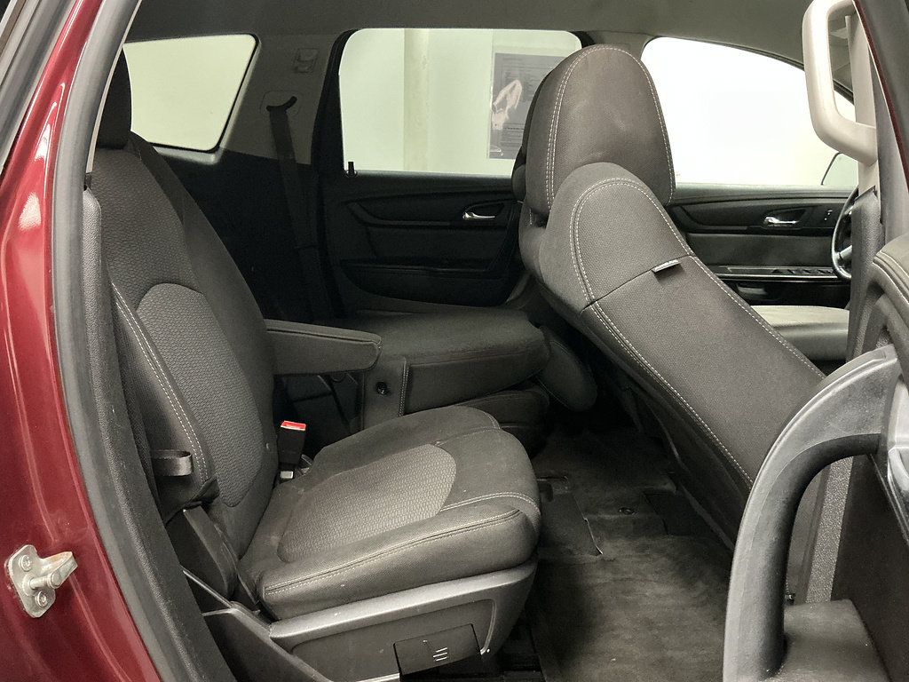 Used 2017 Chevrolet Traverse LT w/ Style and Technology Package AWD/4WD image 30