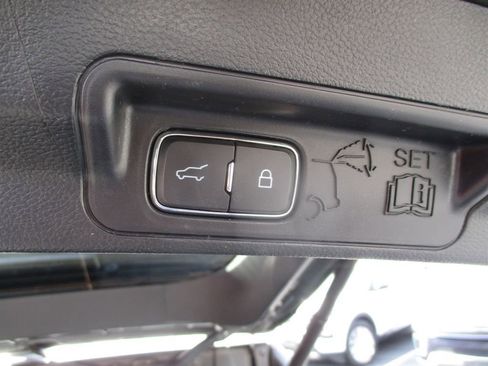 Used 2025 Ford Explorer ST image 5