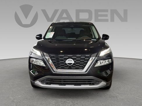 Used 2023 Nissan Rogue SV image 25