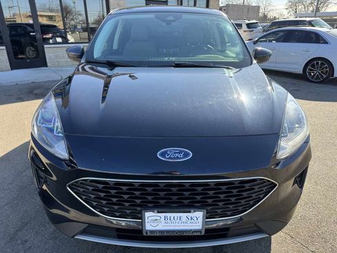 Used 2021 Ford Escape SE w/ Cold Weather Package image 2