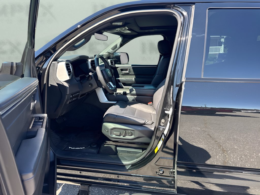 Used 2023 Toyota Tundra Platinum w/ Advanced Package RWD image 9
