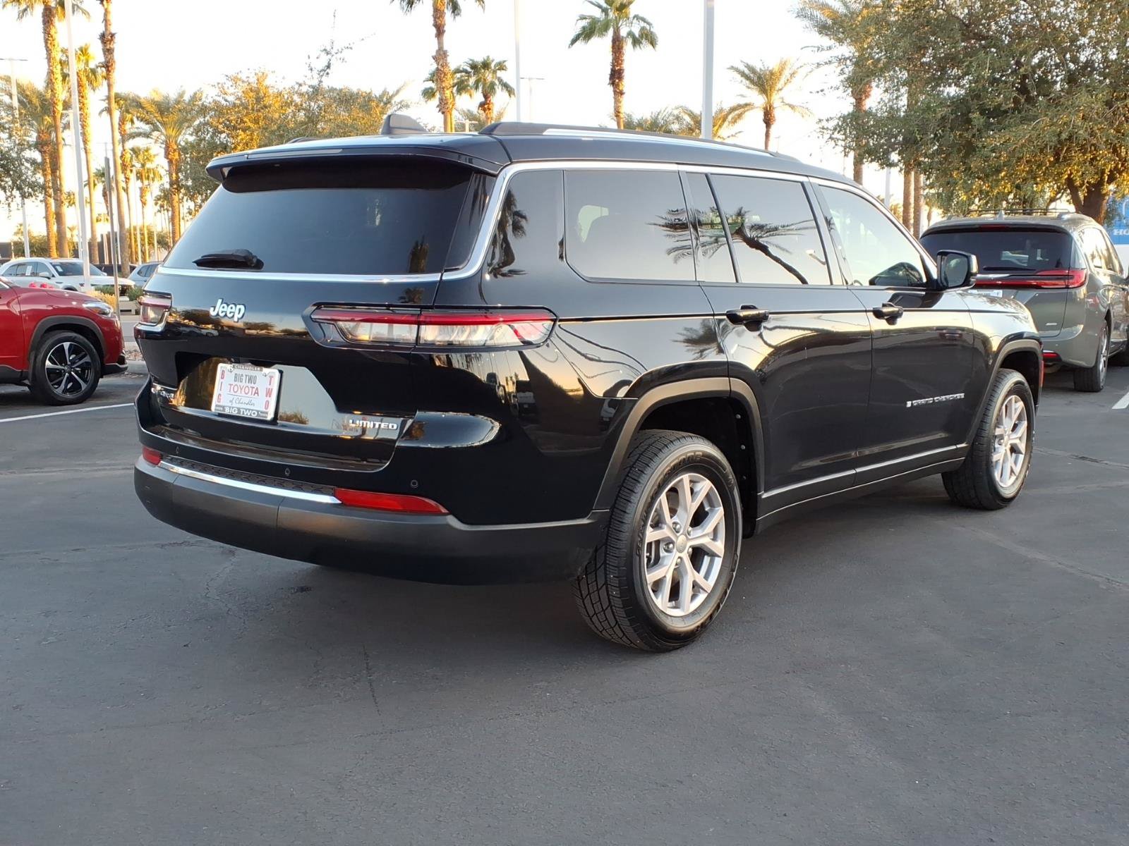 Used 2021 Jeep Grand Cherokee L Limited AWD/4WD image 4
