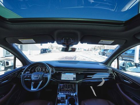 Used 2023 Audi Q7 3.0T Premium w/ Convenience Package image 41