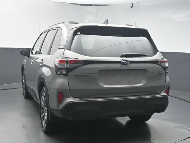 Used 2025 Subaru Forester Touring w/ Touring Package AWD/4WD image 6