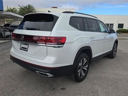 New 2026 Volkswagen Atlas SE image 4