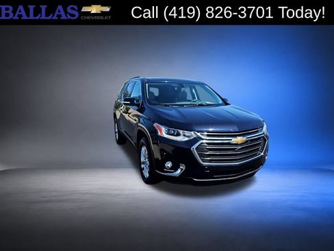Used 2020 Chevrolet Traverse LT FWD image 2