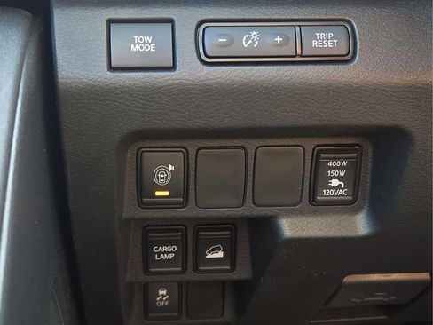 Used 2024 Nissan Frontier SV w/ SV Convenience Package image 26