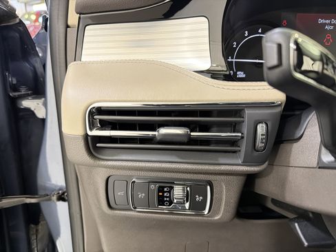 Used 2022 Lincoln Corsair FWD w/ Equipment Group 101A image 20