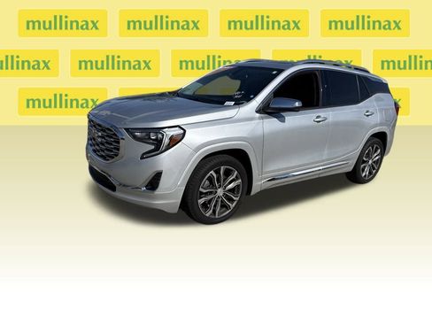 Used 2019 GMC Terrain Denali w/ Comfort Package image 15