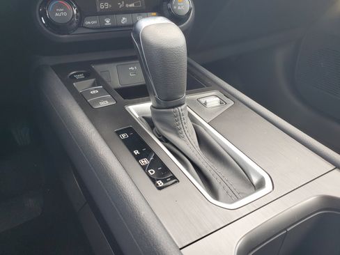 New 2026 Nissan Kicks SV FWD image 22