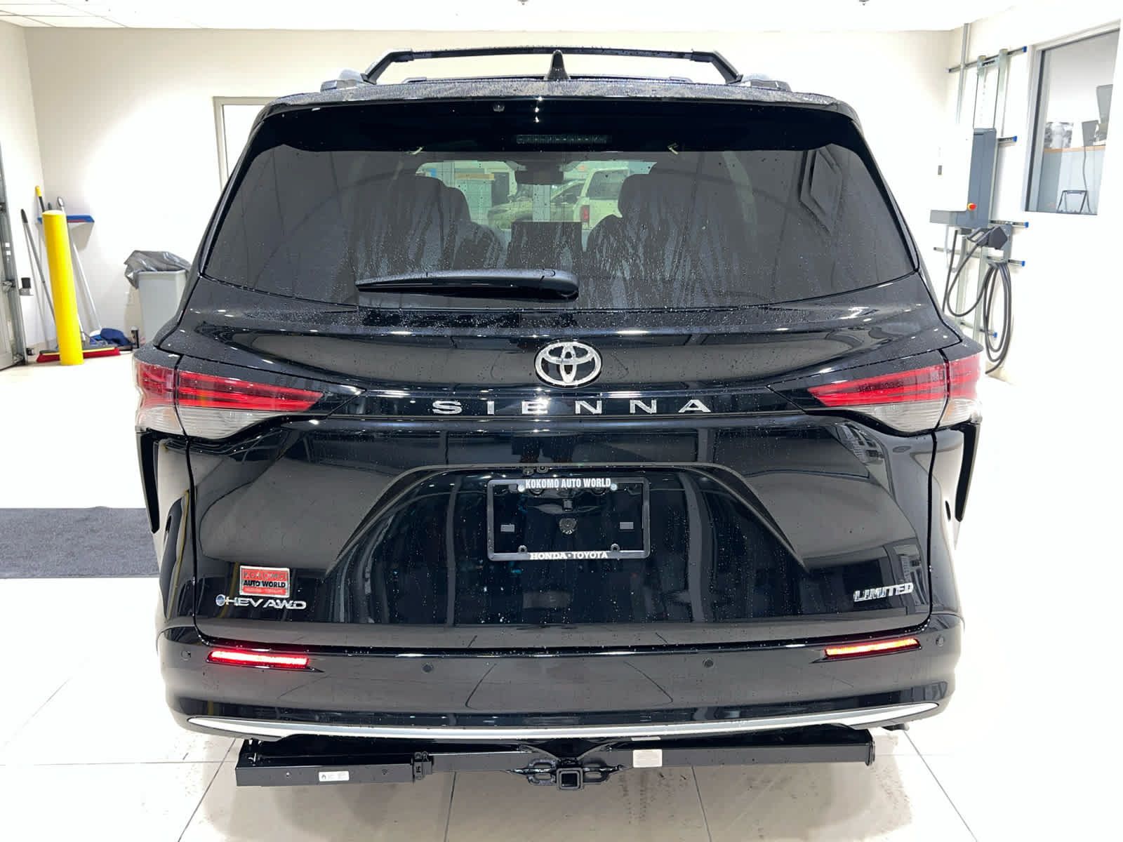 New 2026 Toyota Sienna Limited AWD/4WD image 6
