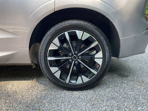 Certified 2026 Volvo XC60 B5 Plus w/ Climate Package AWD/4WD image 25