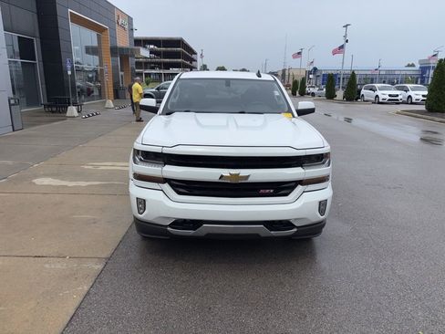 Used 2018 Chevrolet Silverado 1500 LT w/ All Star Edition AWD/4WD image 8