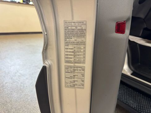 Used 2018 Ford Transit 250 148 Medium Roof image 70