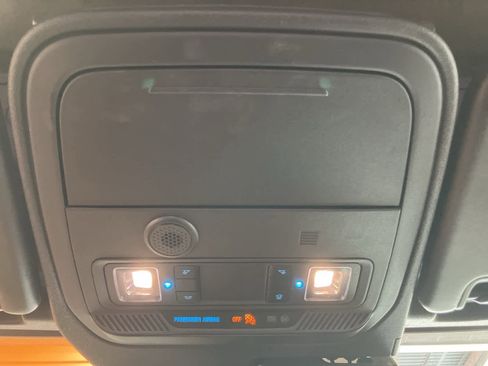 Used 2024 Ford Bronco Outer Banks image 22